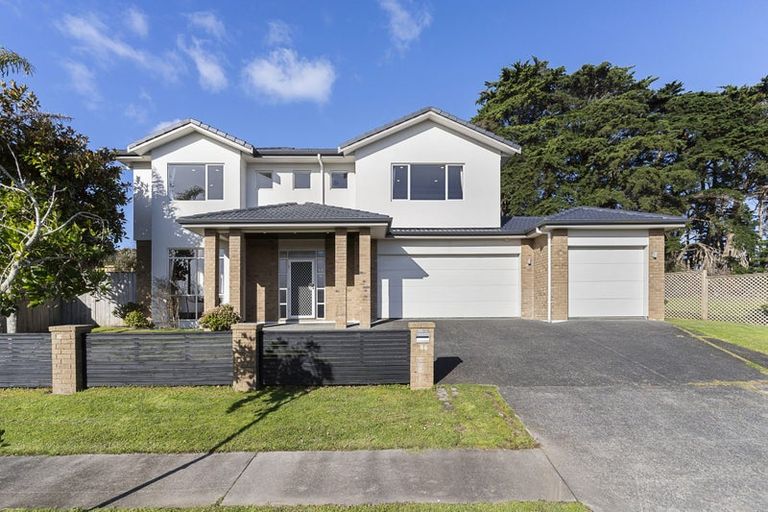 Photo of property in 86 Coachman Drive, Flat Bush, Auckland, 2016