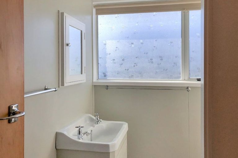 Photo of property in 49 Oak Street, Mangapapa, Gisborne, 4010