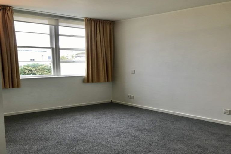 Photo of property in 37u9 Majoribanks Street, Mount Victoria, Wellington, 6011