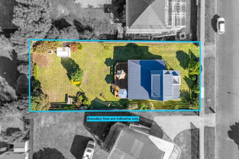 Photo of property in 114 Field Way, Waikanae Beach, Waikanae, 5036