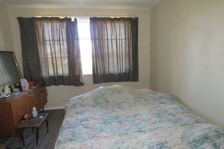 Photo of property in 48 Domett Street, Westport, 7825