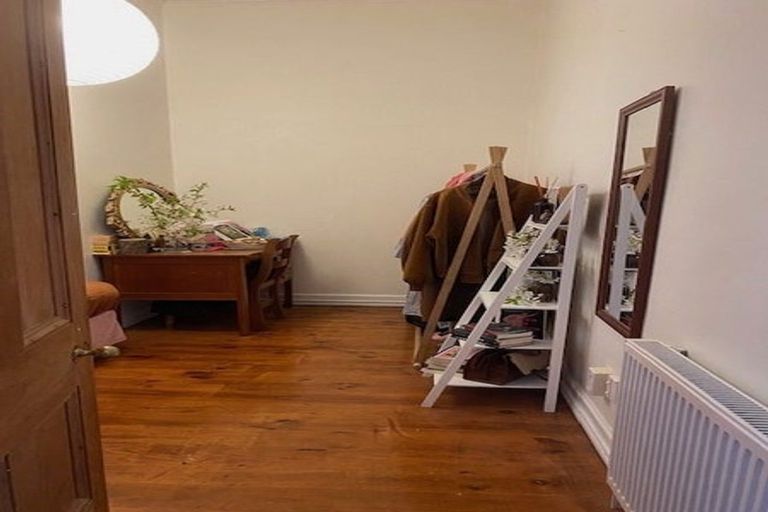 Photo of property in 19 Crieff Street, Northland, Wellington, 6012