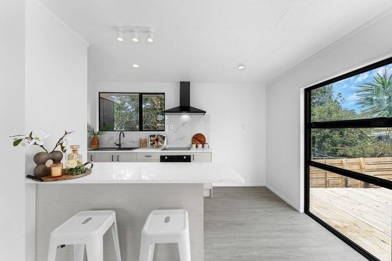 Photo of property in 1/53 Redcrest Avenue, Red Hill, Papakura, 2110