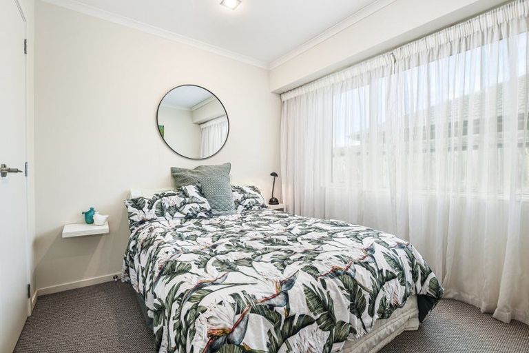 Photo of property in 32 Carroll Place, Owhata, Rotorua, 3010