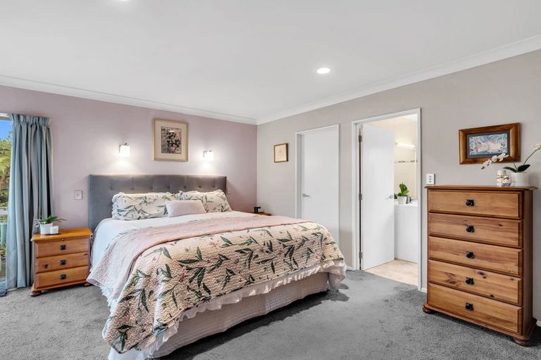 Photo of property in 6 Holdsworth Drive, Otamatea, Whanganui, 4500
