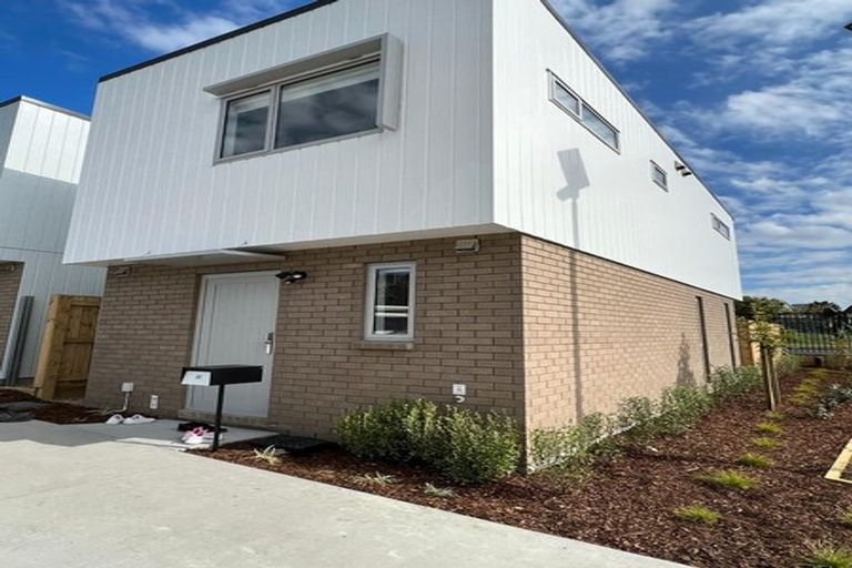 Photo of property in 141 Ngae Place, Mangere East, Auckland, 2024