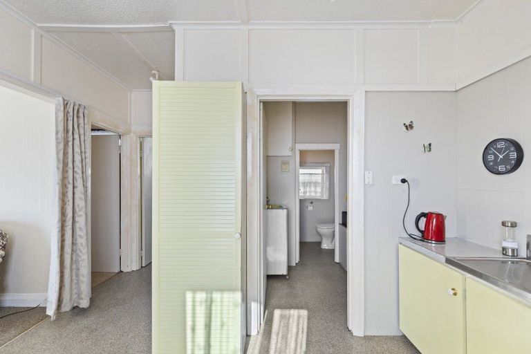 Photo of property in 11a Queen Street, Waitara, 4320