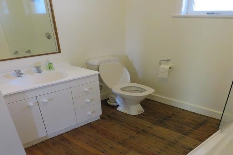 Photo of property in 20 Van Diemen Street, Nelson South, Nelson, 7010