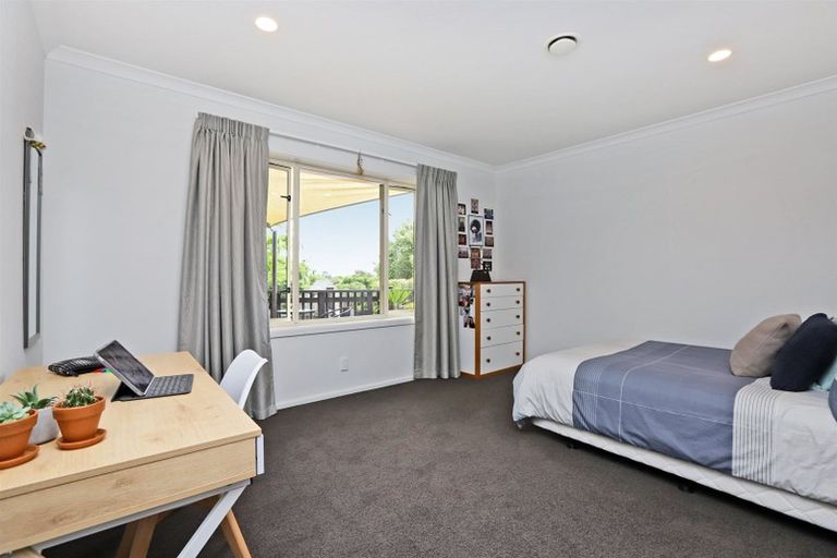 Photo of property in 21 Rakau Street, Havelock North, 4130