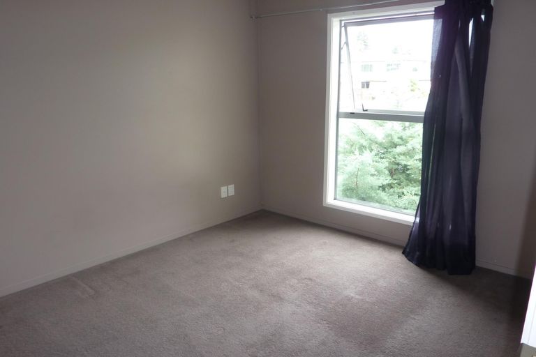 Photo of property in 4/33 Kenderdine Road, Papatoetoe, Auckland, 2025