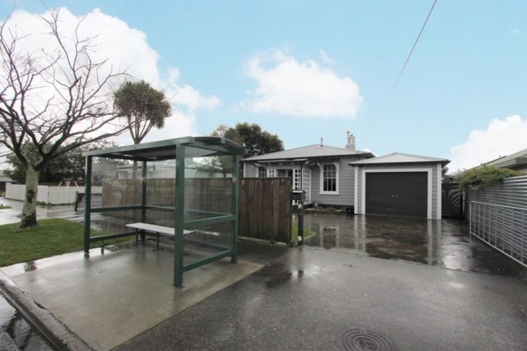 Photo of property in 6 Fairs Road, Milson, Palmerston North, 4414