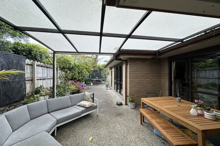 Photo of property in 28 Seamount Drive, Red Beach, 0932