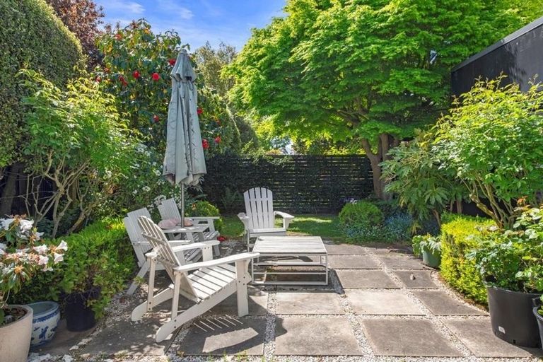 Photo of property in 139 Holly Road, St Albans, Christchurch, 8014