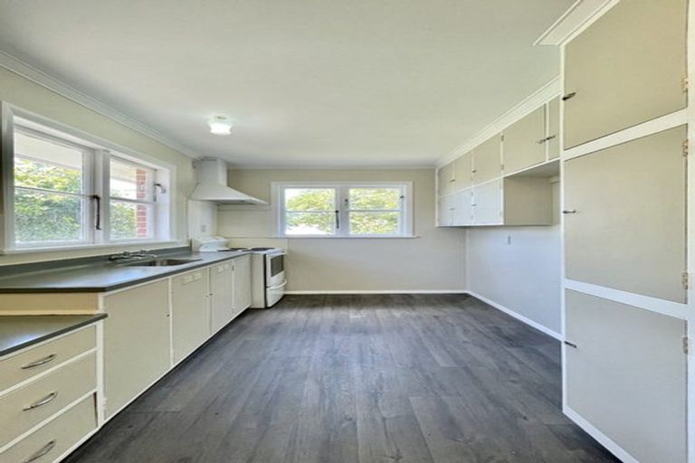 Photo of property in 5 Ruahine Street, Trentham, Upper Hutt, 5018