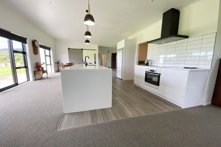 Photo of property in 152 Gladstone Road, Levin, 5571