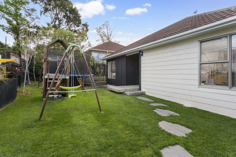 Photo of property in 5/19 Oates Road, Glen Eden, Auckland, 0602