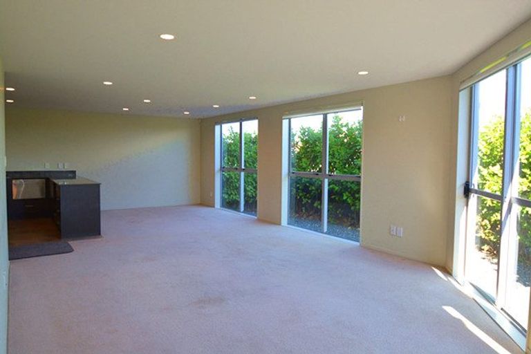 Photo of property in 3/1 Gracechurch Drive, Flat Bush, Auckland, 2016