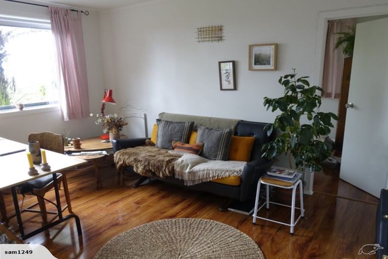 Photo of property in 150 Konini Road, Titirangi, Auckland, 0604