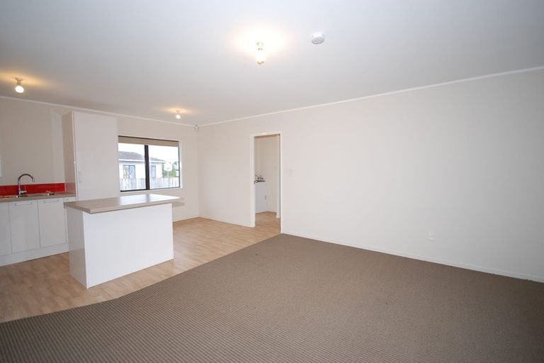 Photo of property in 2/164 Finlayson Avenue, Clendon Park, Auckland, 2103