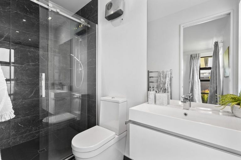 Photo of property in 27 Taiore Crescent, Marshland, Christchurch, 8083