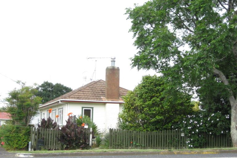 Photo of property in 48 Paerata Road, Pukekohe, 2120