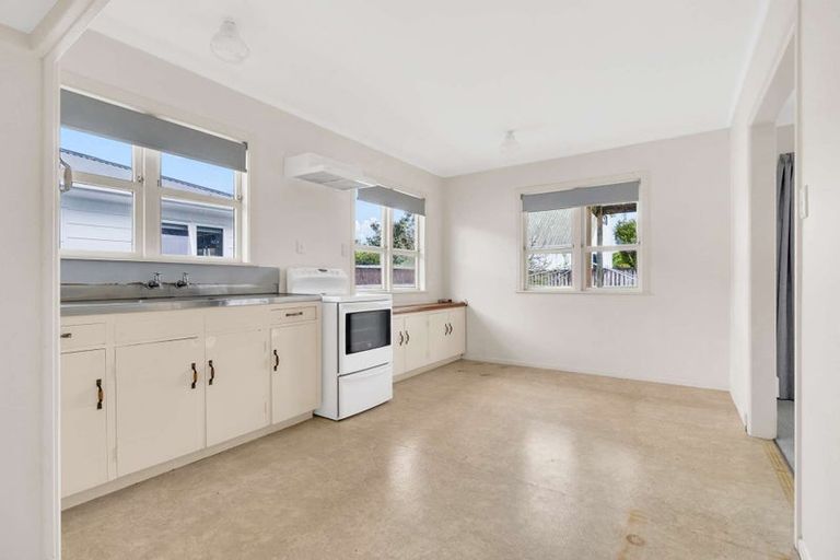 Photo of property in 14b Doment Crescent, Orewa, 0931