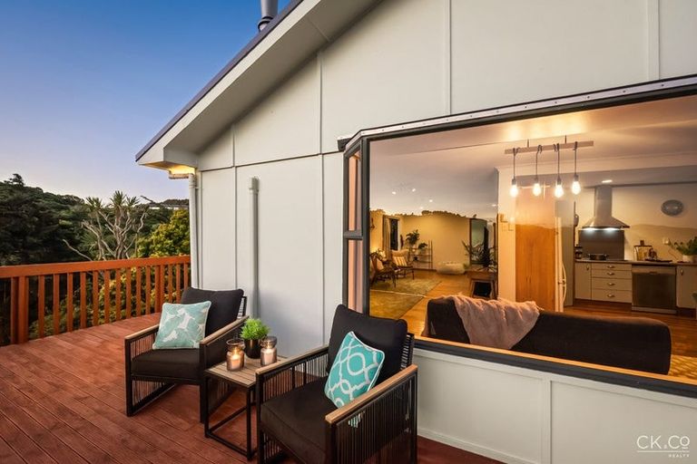 Photo of property in 24 Titiro Moana Road, Korokoro, Lower Hutt, 5012