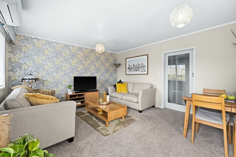 Photo of property in 1a Forward Street, Greenmeadows, Napier, 4112