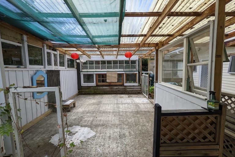 Photo of property in 5 Golf Road, Paraparaumu Beach, Paraparaumu, 5032