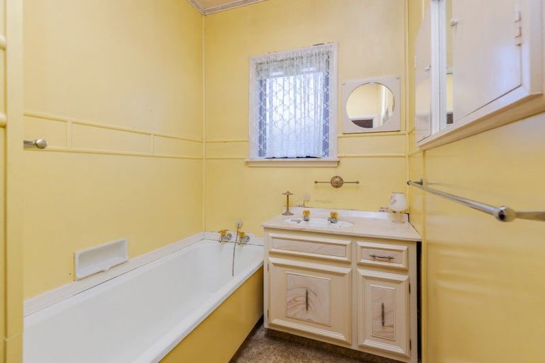 Photo of property in 10 Mahana Road, St Andrews, Hamilton, 3200