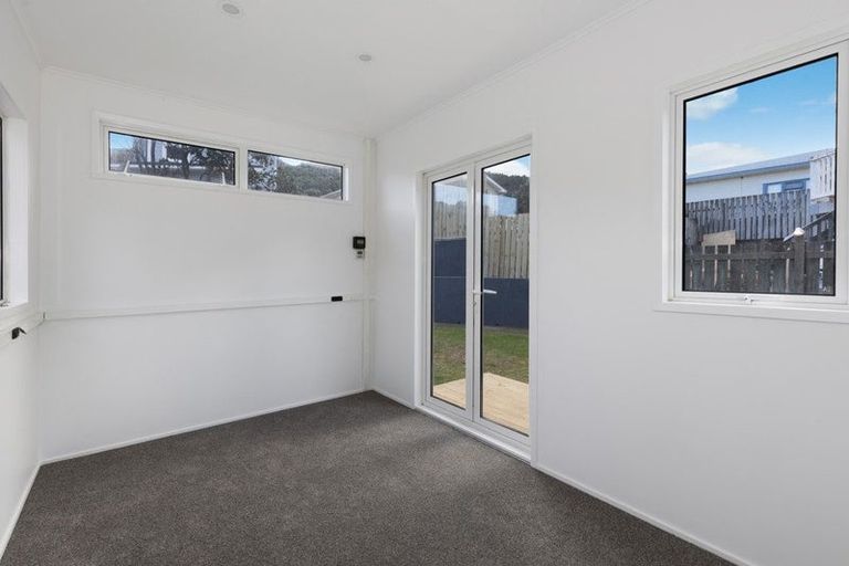 Photo of property in 62 Happy Valley Road, Owhiro Bay, Wellington, 6023