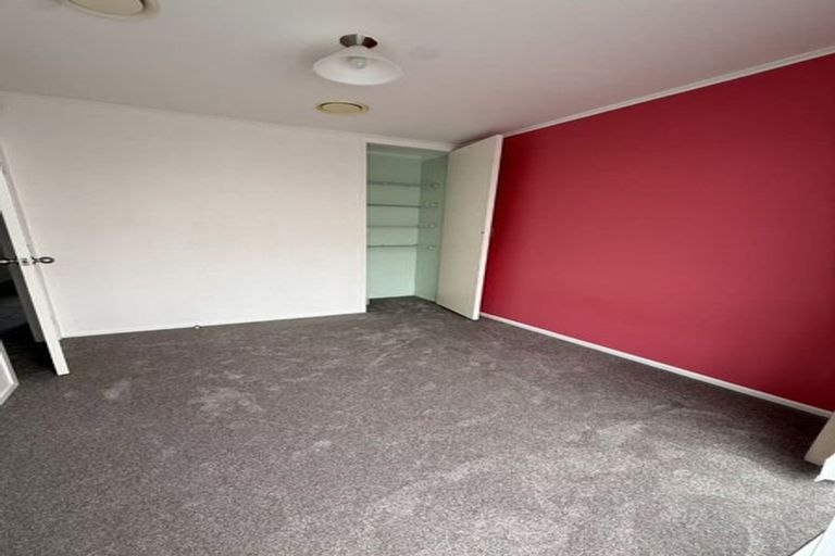 Photo of property in 74 Marlborough Avenue, Glenfield, Auckland, 0629