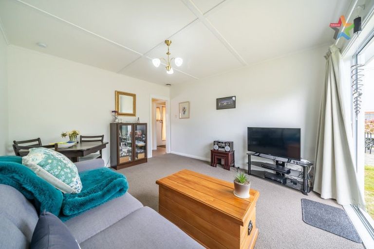 Photo of property in 1/1079 High Street, Taita, Lower Hutt, 5011