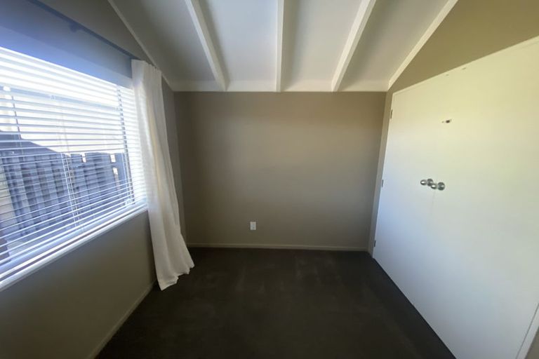 Photo of property in 2/26 Christie Crescent, Havelock North, 4130