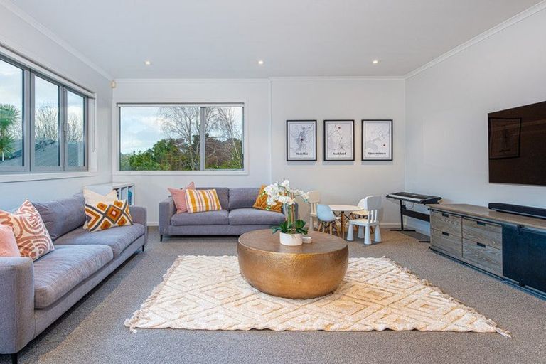 Photo of property in 131a Kowhai Road, Mairangi Bay, Auckland, 0630