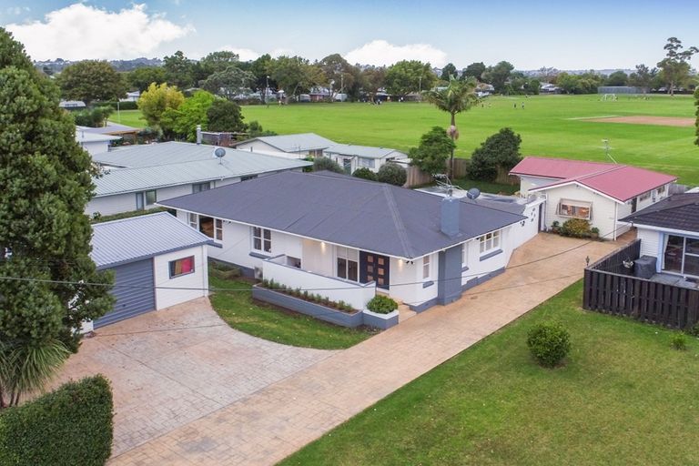 Photo of property in 91 Taikata Road, Te Atatu Peninsula, Auckland, 0610