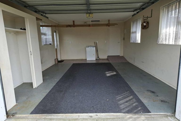 Photo of property in 120 Newcastle Street, Windsor, Invercargill, 9810