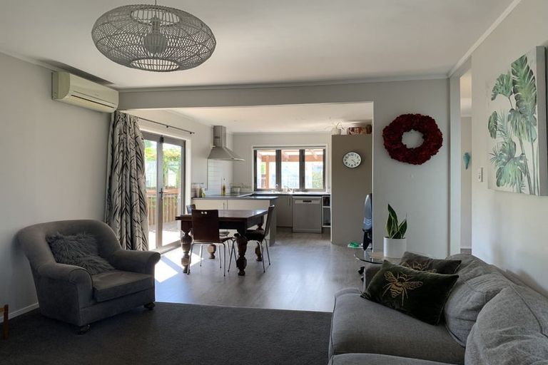 Photo of property in 9 Patrice Place, Massey, Auckland, 0614