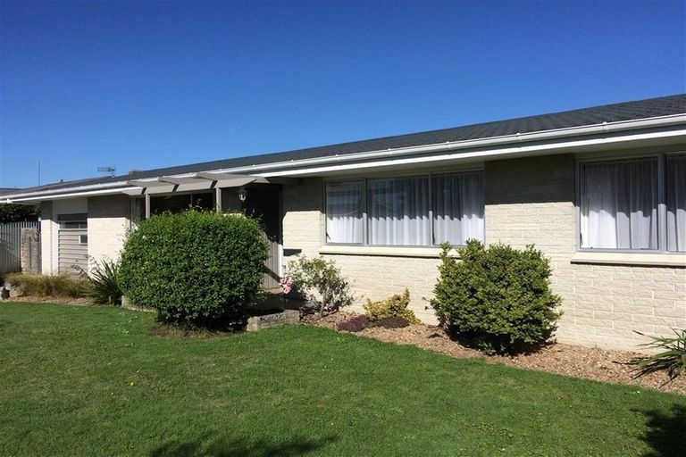 Photo of property in 11 Crichton Place, Taradale, Napier, 4112
