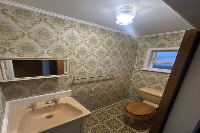 Photo of property in 32 Maymorn Road, Te Marua, Upper Hutt, 5018