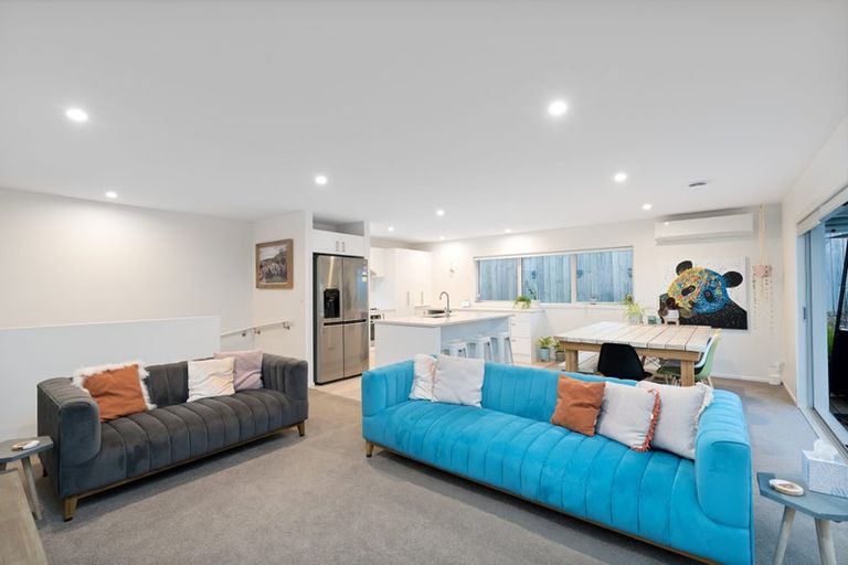 Photo of property in 17 Rauta Way, Helensville, 0800