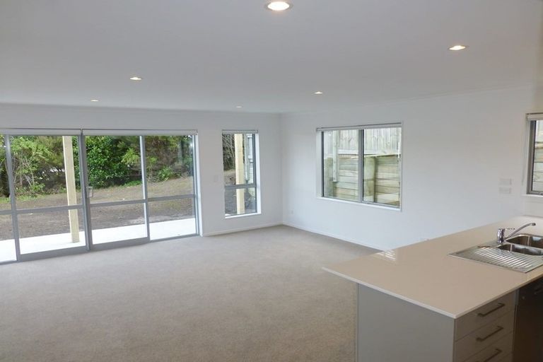 Photo of property in 25 Maylee Crescent, Gulf Harbour, Whangaparaoa, 0930