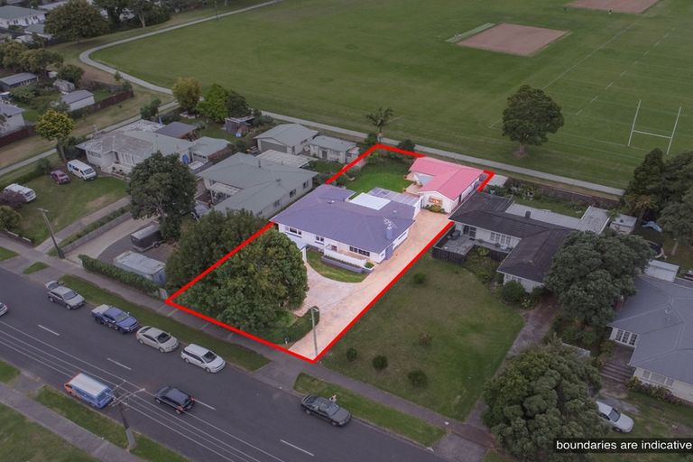 Photo of property in 91 Taikata Road, Te Atatu Peninsula, Auckland, 0610