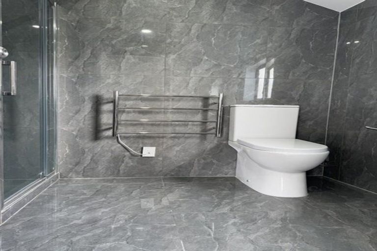 Photo of property in 466a Massey Road, Mangere East, Auckland, 2024