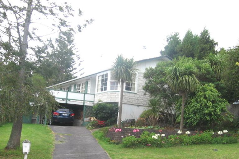 Photo of property in 49 Powrie Street, Glenfield, Auckland, 0629