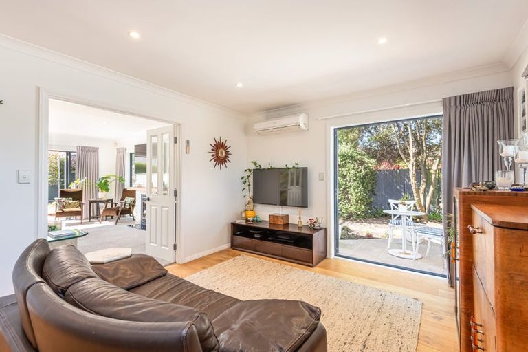 Photo of property in 16 Clyde Road, Upper Riccarton, Christchurch, 8041