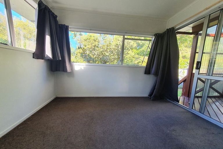 Photo of property in 4/11a Bayside Avenue, Te Atatu Peninsula, Auckland, 0610