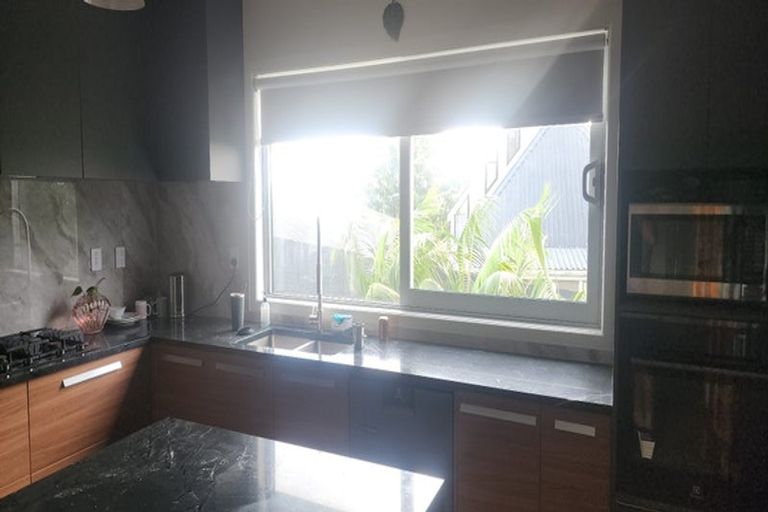 Photo of property in 4 Fortuna Place, East Tamaki Heights, Auckland, 2016