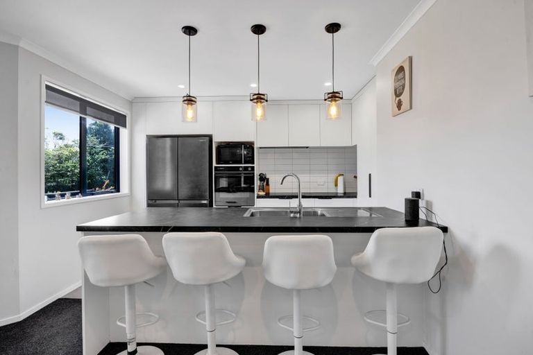 Photo of property in 202 Turuturu Road, Hawera, 4674