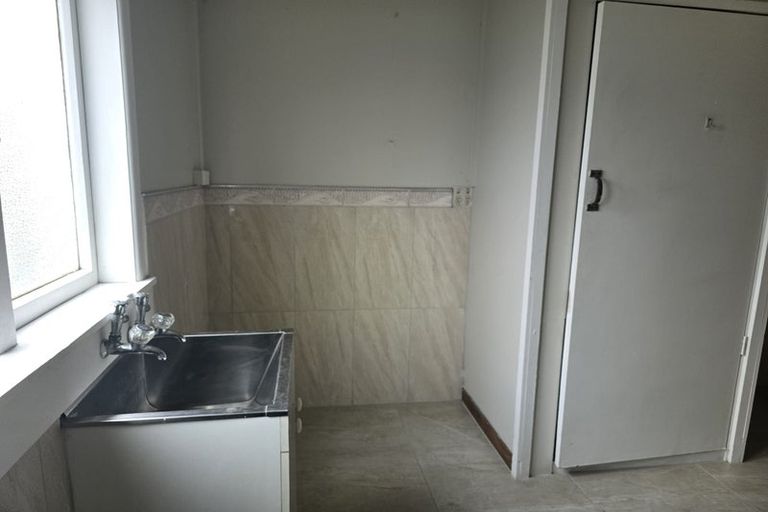 Photo of property in 1/26 Cambridge Terrace, Papatoetoe, Auckland, 2025